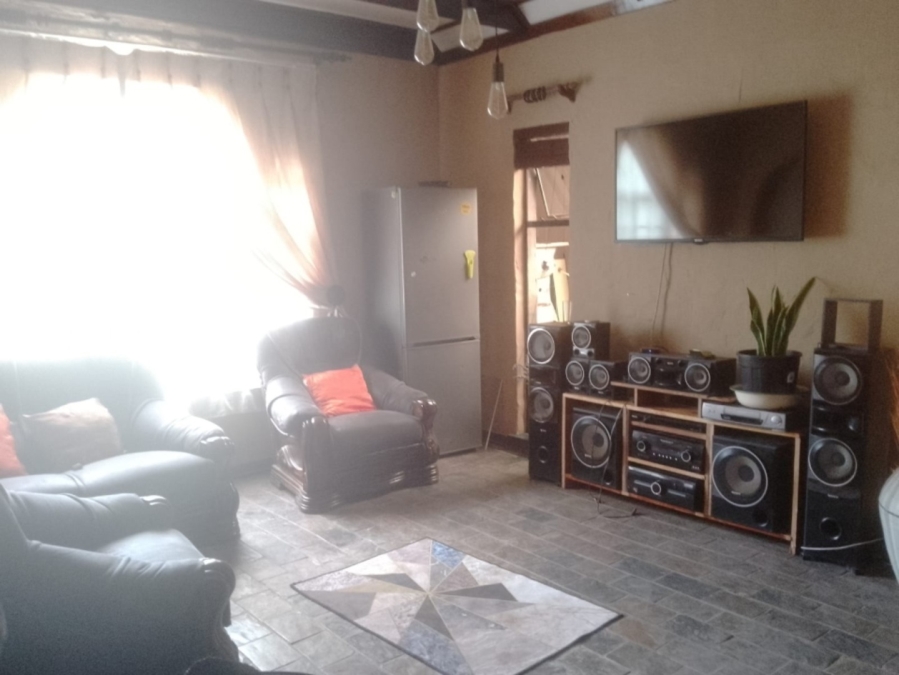 1 Bedroom Property for Sale in Brandwag Free State